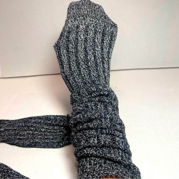 BNWOT Nordstrom Knee/OTK high sock Silver, Black, Gray regular 9-11 women’s - Picture 4 of 8